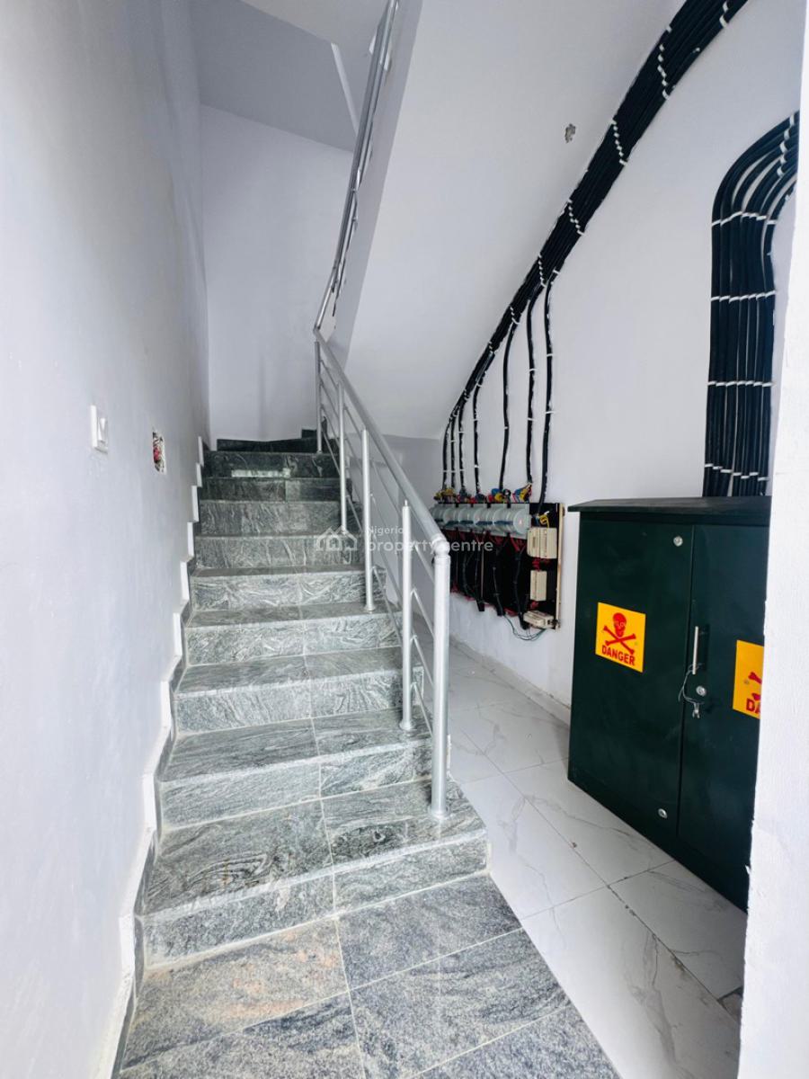 Brand New 3-bedroom Apartments, Step Into Modern Comfort with This Beautifully Finished 3-bedroom Apar, Surulere, Lagos, Block of Flats for Sale