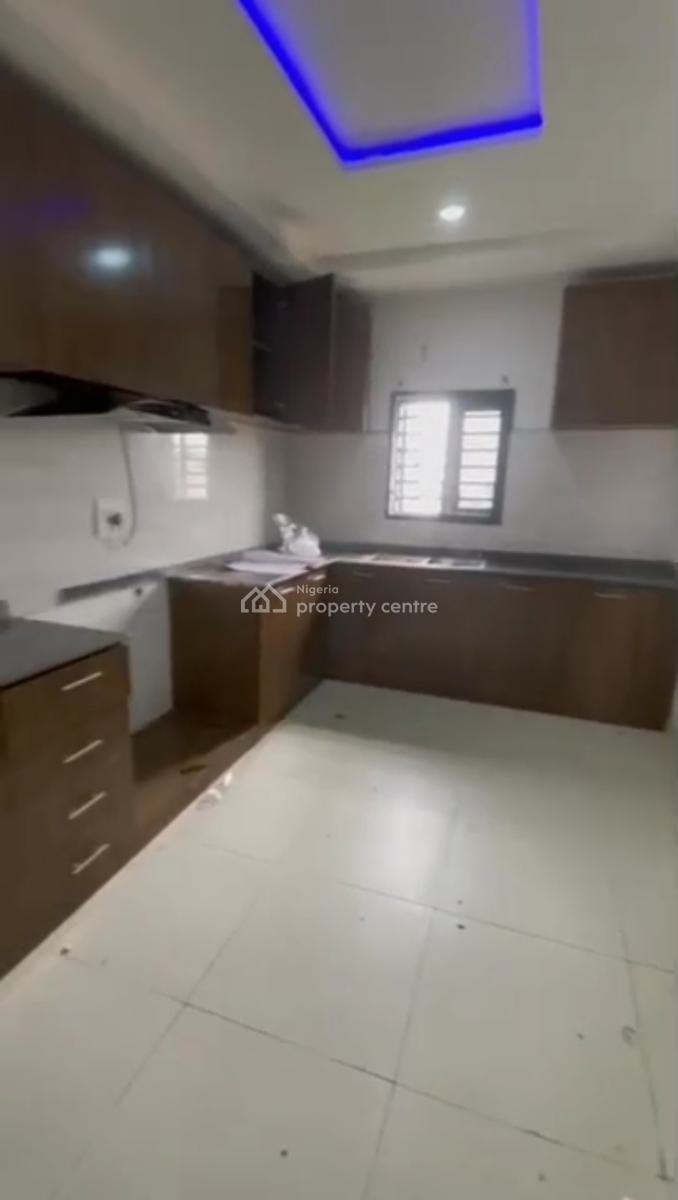 2 Bedroom Flat, Gilmore, Jahi, Abuja, Flat / Apartment for Rent