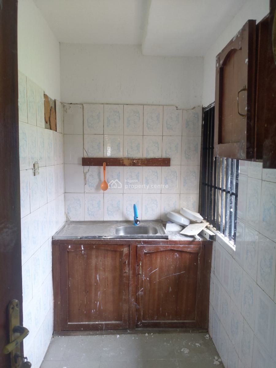 One Bedroom Flat, Omole Phase 2, Ikeja, Lagos, Mini Flat (room and Parlour) for Rent