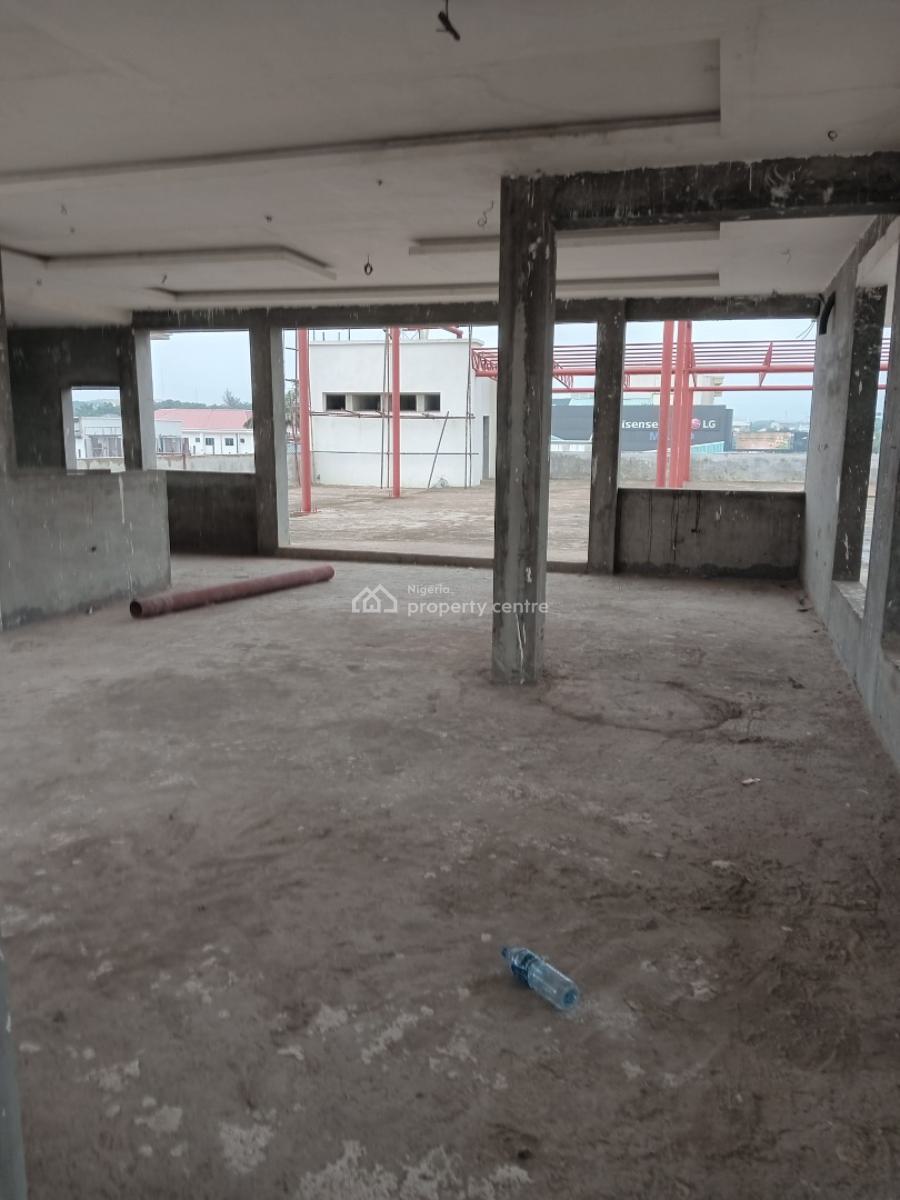 a Brand New Spacious 900sqm of Rooftop Space, Wuse 2, Abuja, Plaza / Complex / Mall for Rent
