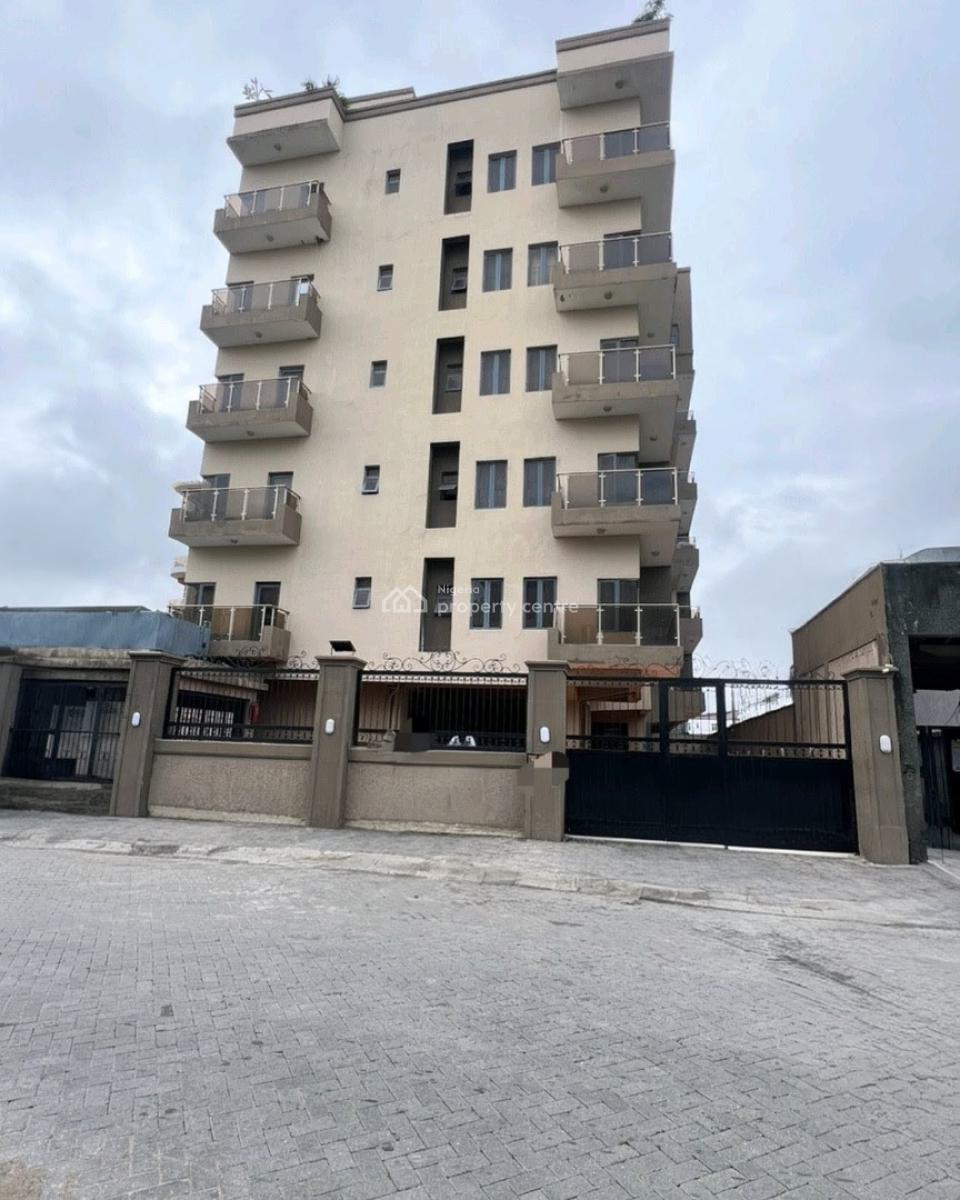 3 Bedroom Apartment with Swimming Pool and Bq, Victoria Island (vi), Lagos, Flat / Apartment for Rent