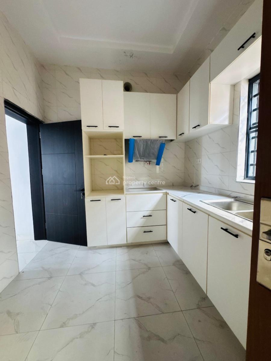 Luxury 3 Bedroom Apartment, Surulere, Lagos, Flat / Apartment for Sale