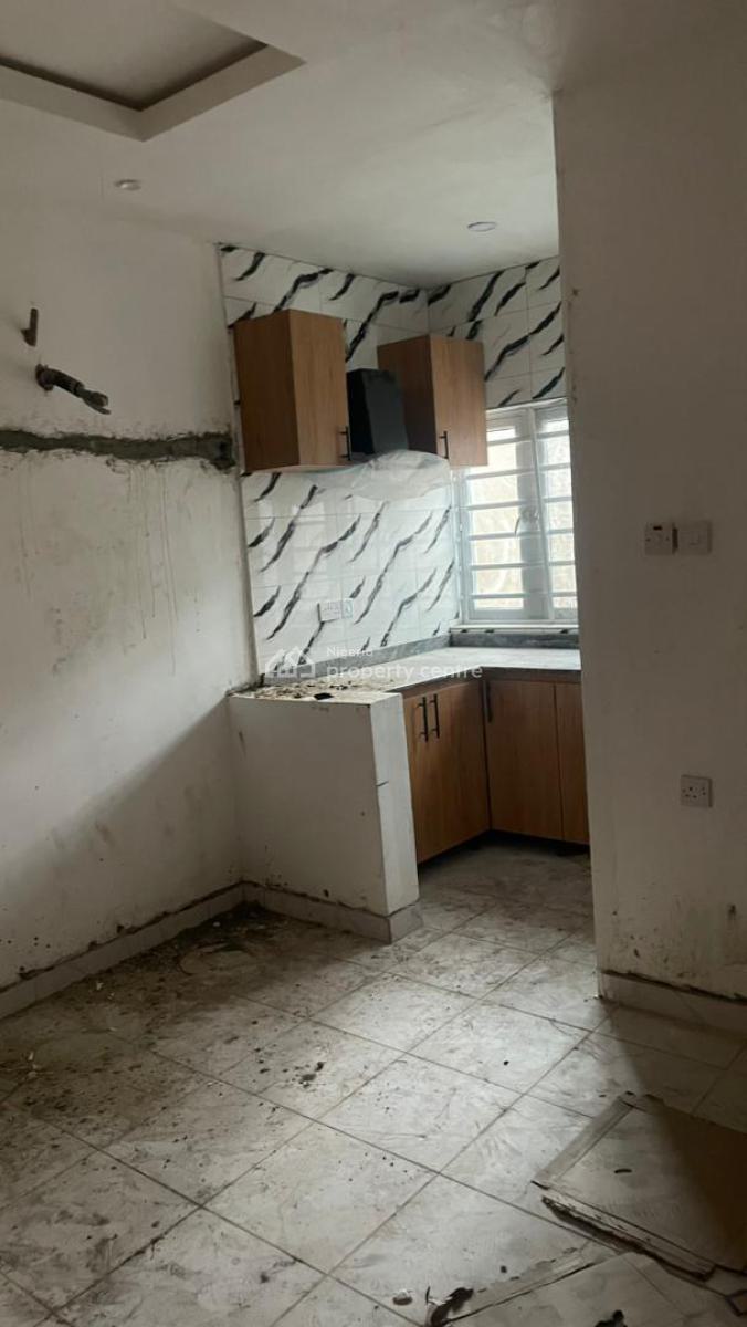 Studio Apartnment, Onabola Street, Pedro, Gbagada, Lagos, Self Contain (single Rooms) for Rent