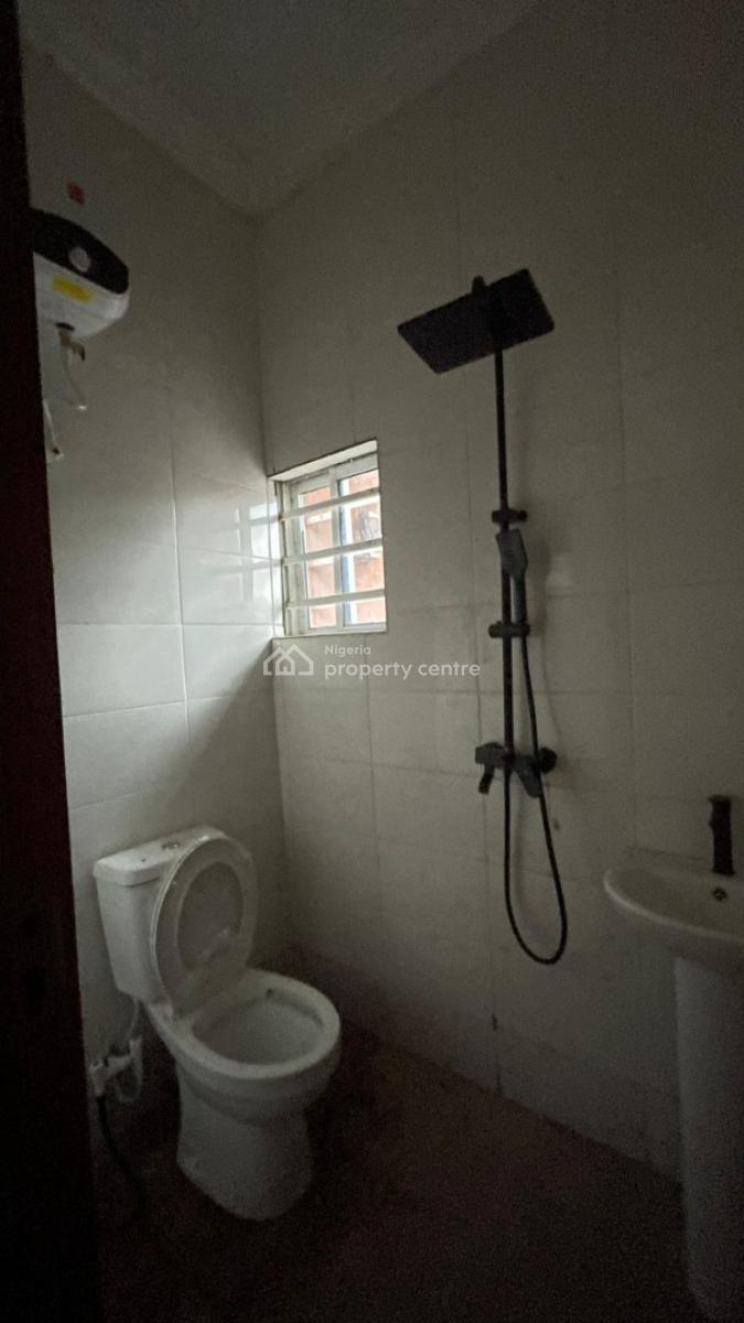 Studio Apartnment, Onabola Street, Pedro, Gbagada, Lagos, Self Contain (single Rooms) for Rent