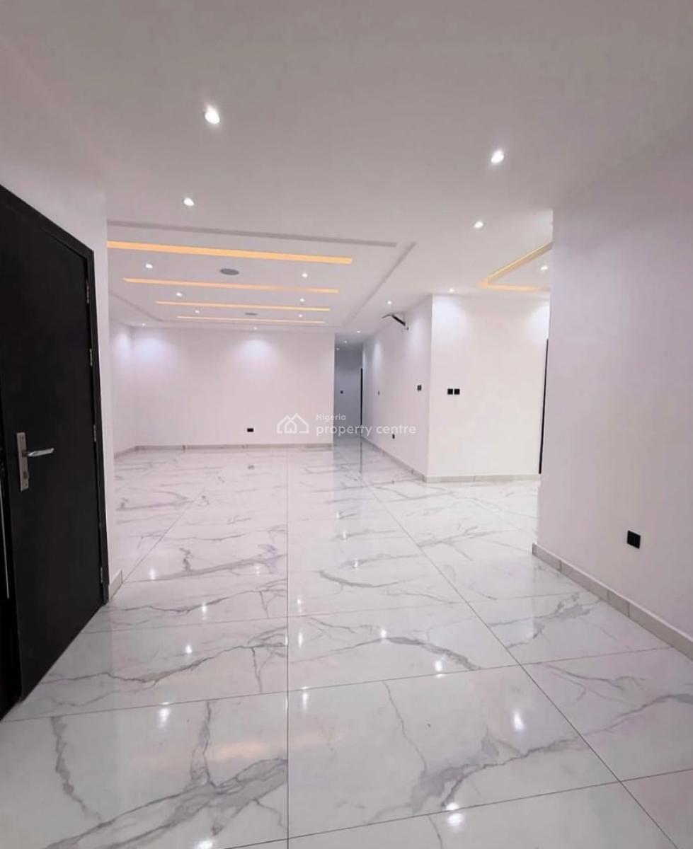 Nice 3 Bedroom Apartment  Lekki Luxurious Apartments with Elevator, Lekki Phase 1, Lekki, Lagos, Flat / Apartment for Sale