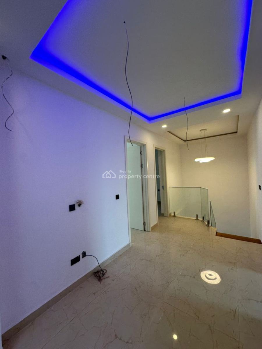 4-bedroom Terrace in Lekki Phase 1, Lekki Phase 1, Lekki, Lagos, House for Sale