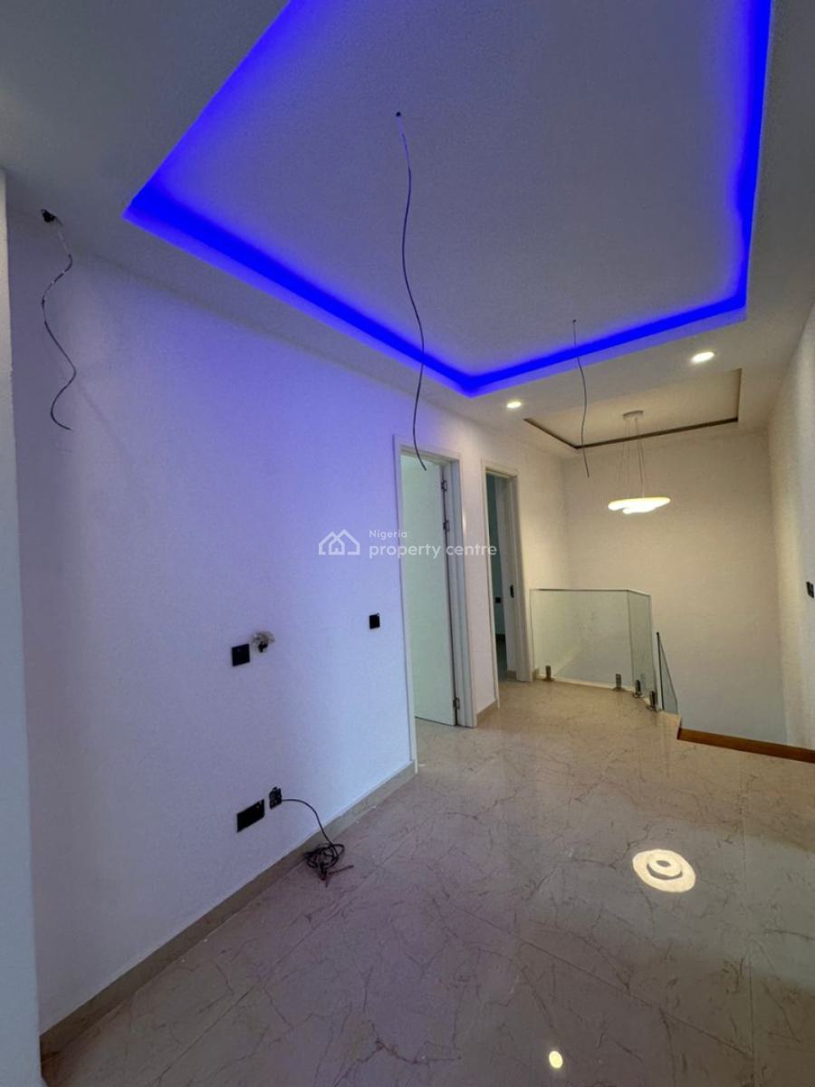 4-bedroom Terrace in Lekki Phase 1, Lekki Phase 1, Lekki, Lagos, House for Sale