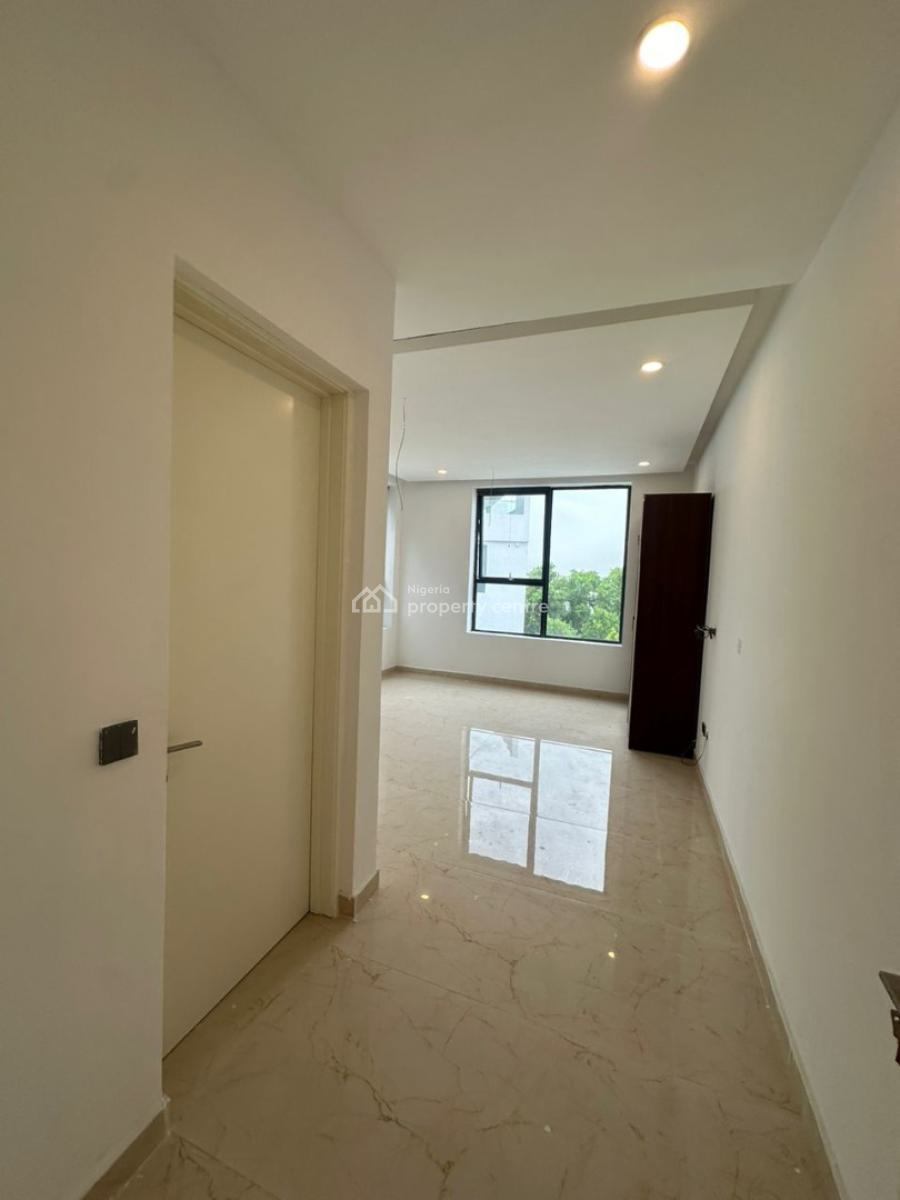 4-bedroom Terrace in Lekki Phase 1, Lekki Phase 1, Lekki, Lagos, House for Sale