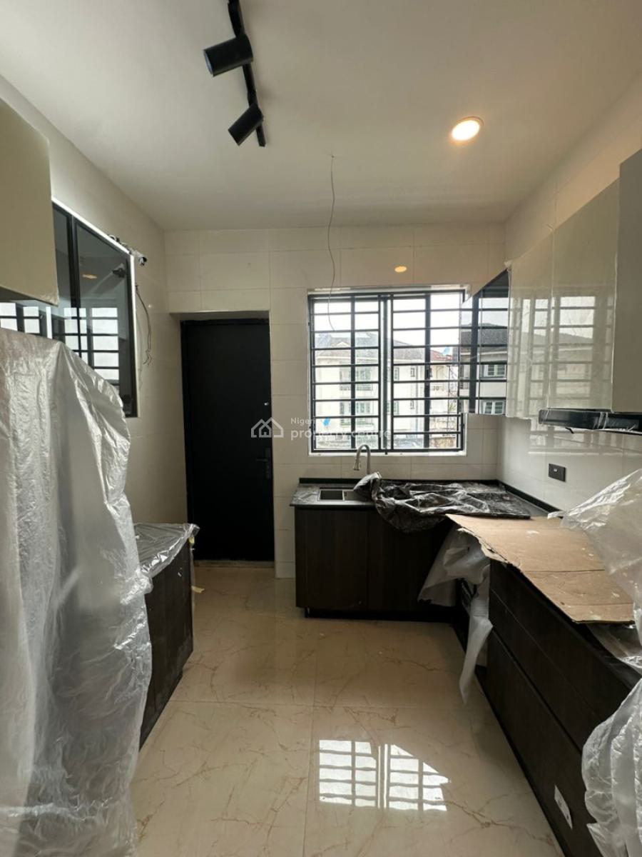 4-bedroom Terrace in Lekki Phase 1, Lekki Phase 1, Lekki, Lagos, House for Sale