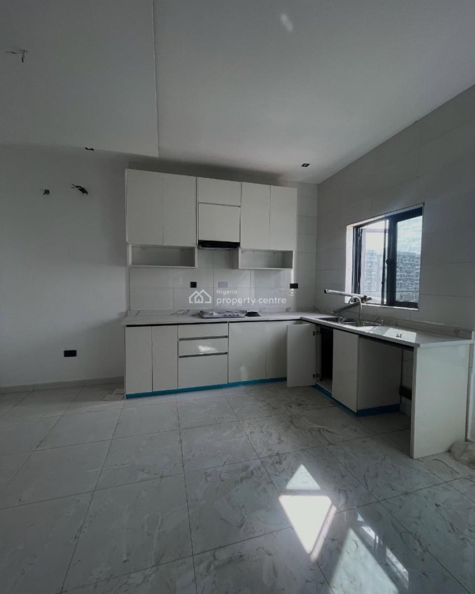 Newly Built 2 Bedroom Apartment, Lekki Phase 1, Lekki, Lagos, Flat / Apartment for Rent