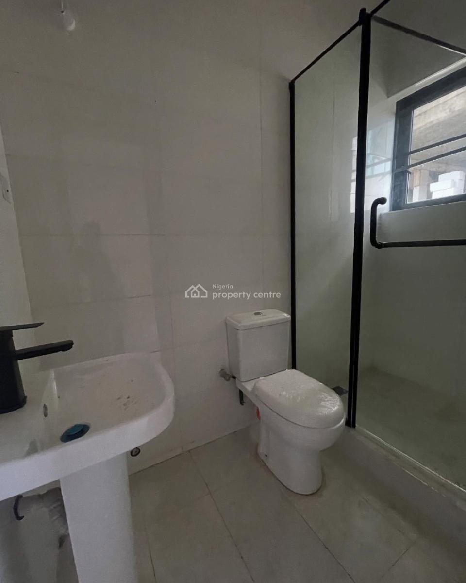 Newly Built 2 Bedroom Apartment, Lekki Phase 1, Lekki, Lagos, Flat / Apartment for Rent