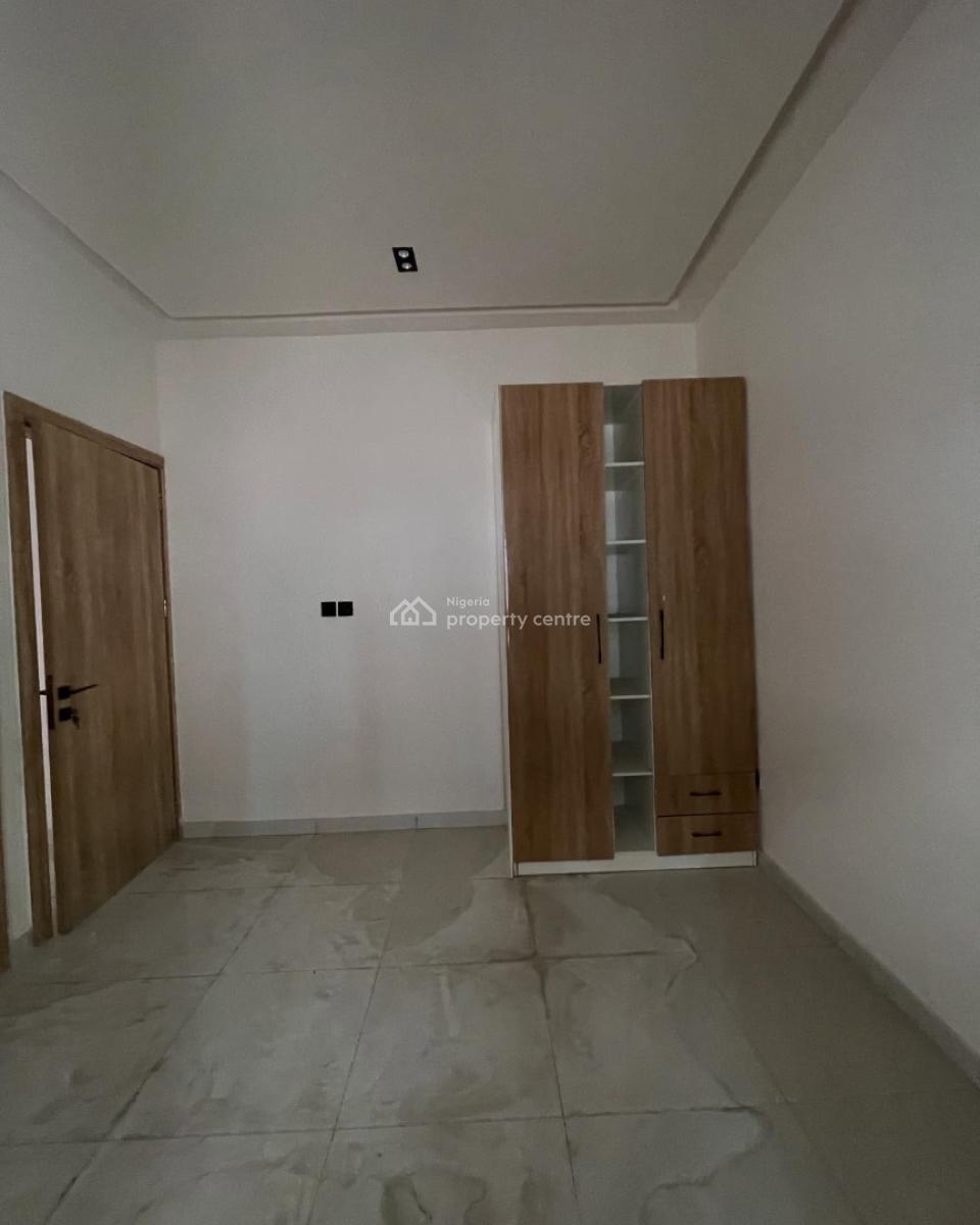 Newly Built 2 Bedroom Apartment, Lekki Phase 1, Lekki, Lagos, Flat / Apartment for Rent