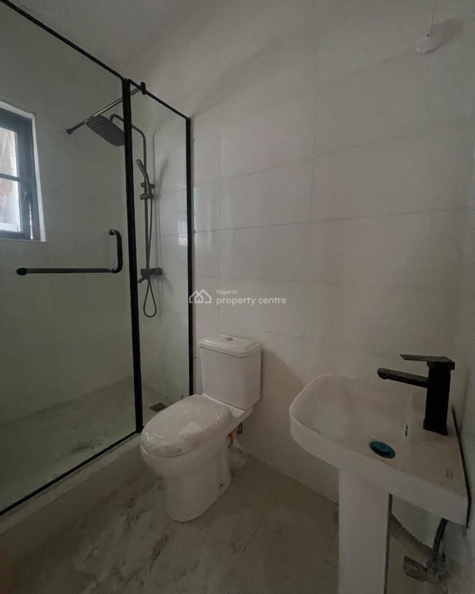 Newly Built 2 Bedroom Apartment, Lekki Phase 1, Lekki, Lagos, Flat / Apartment for Rent