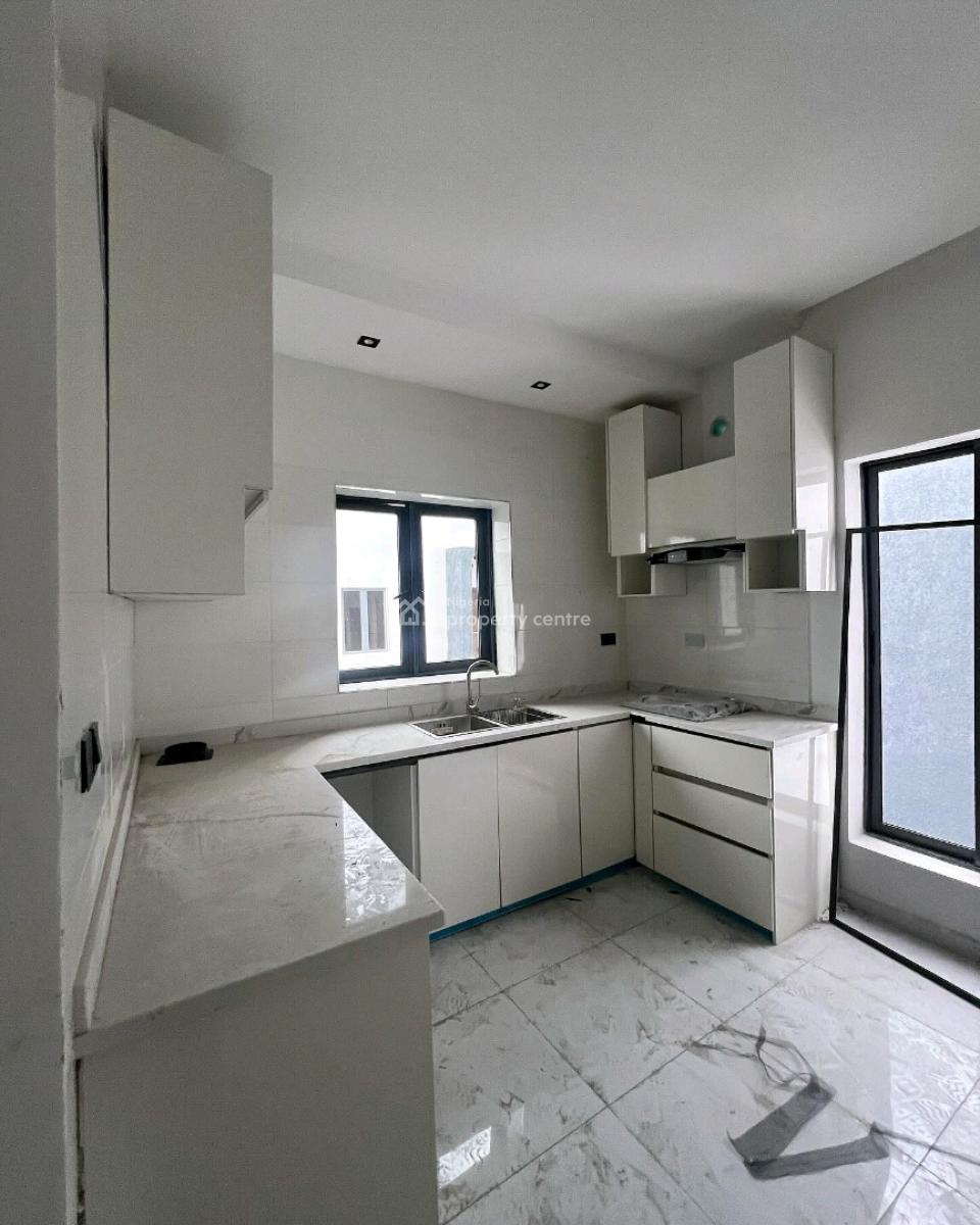 Brand New 2 Bedroom Apartment Penthouse, Lekki Phase 1, Lekki, Lagos, Flat / Apartment for Rent