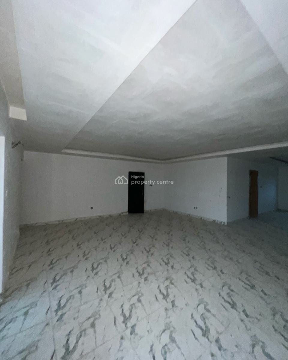 Spaciously Built 4 Bedroom Apartment with Pool, Lekki Phase 1, Lekki, Lagos, Flat / Apartment for Rent