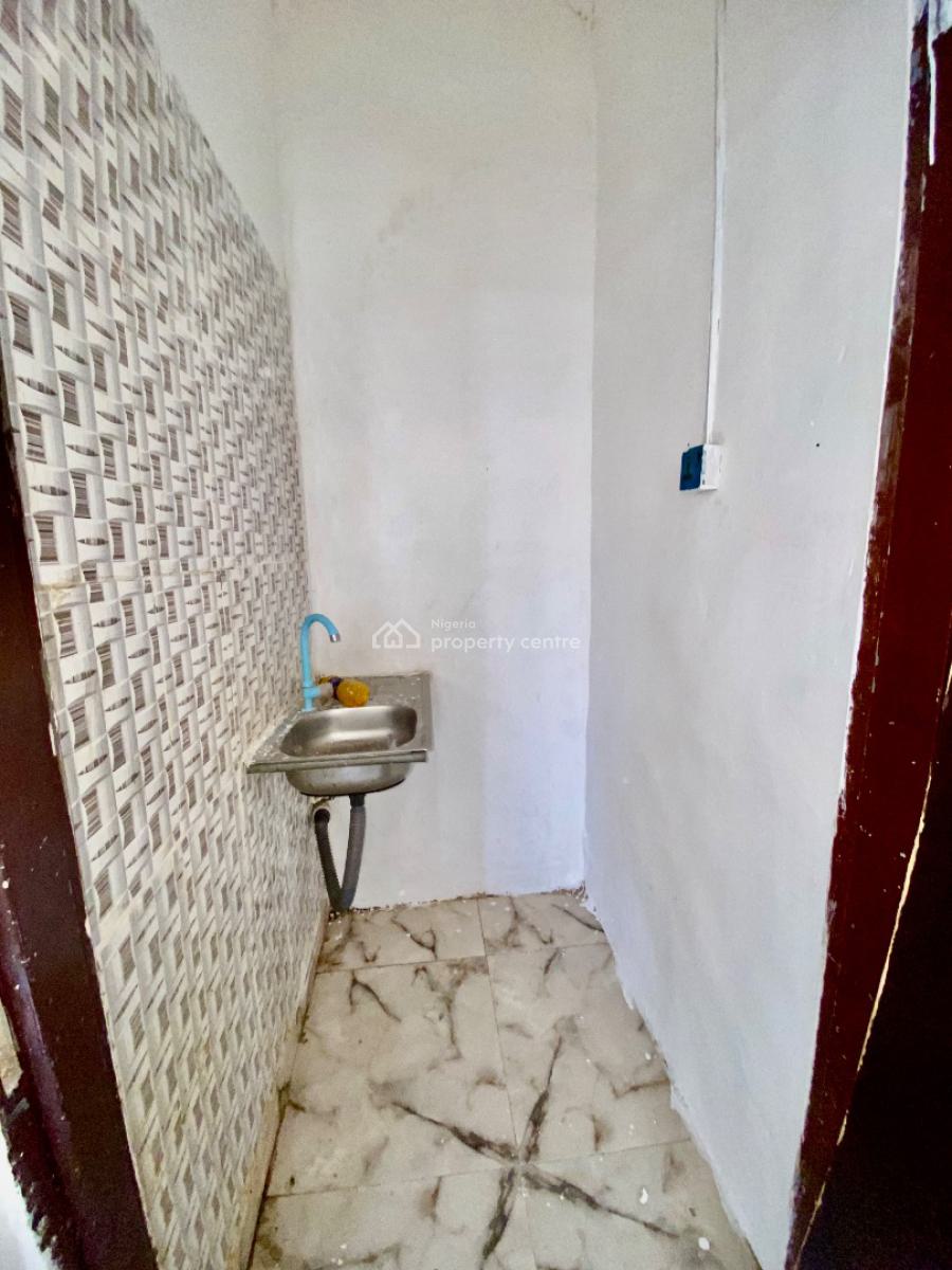 Very Massive Self Contained Apartment, Behind Efab Estate Dogogada, Lokogoma District, Abuja, Self Contain (single Rooms) for Rent