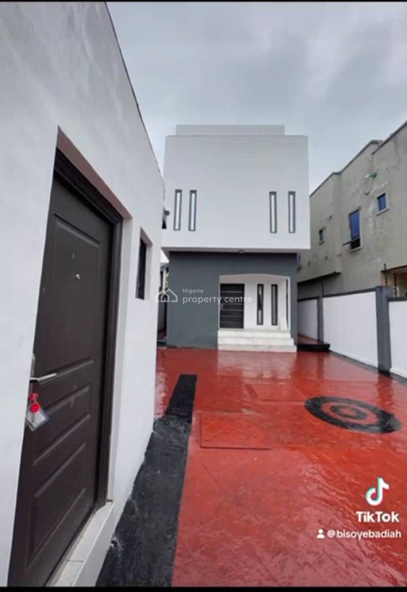 5 Bedroom Fully Detached Duplex with Bq, Gra Phase 1, Magodo, Lagos, Detached Duplex for Sale