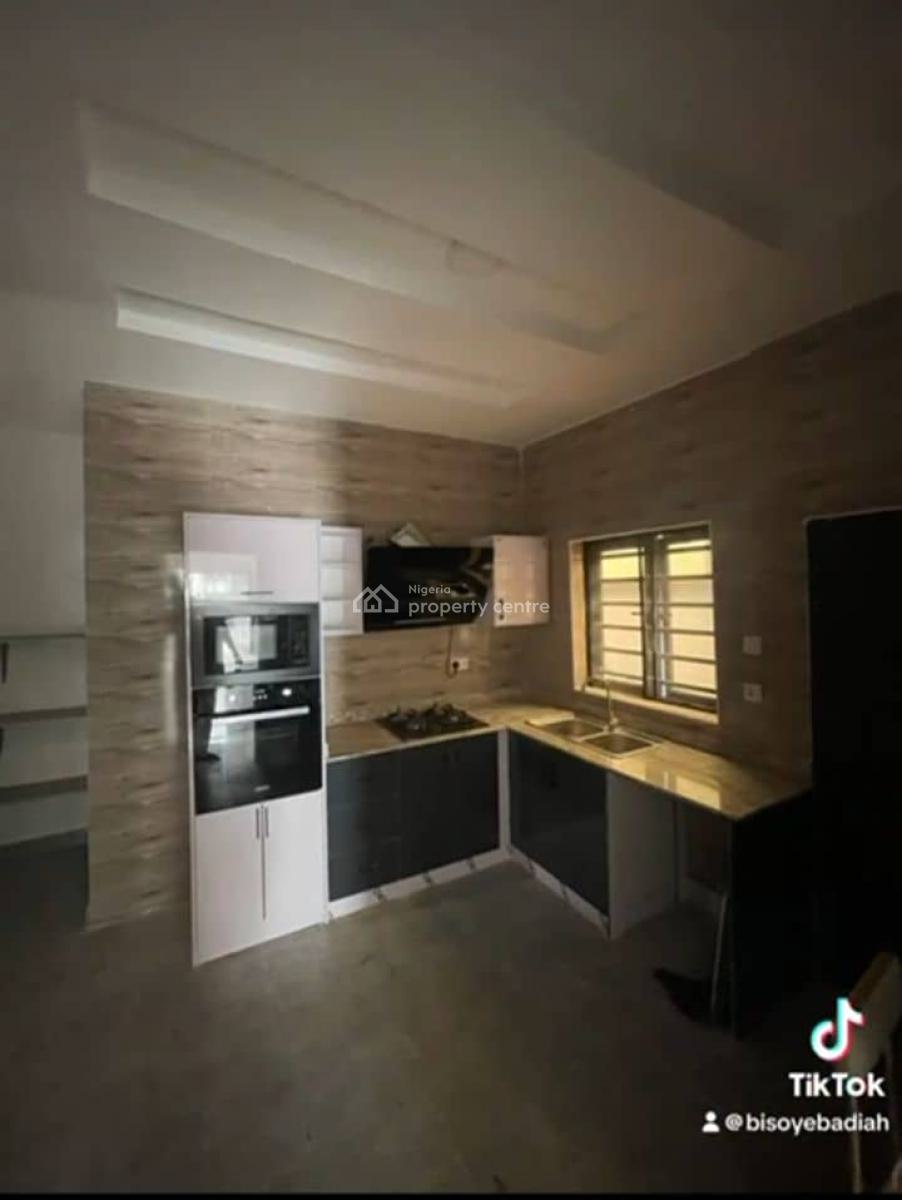 5 Bedroom Fully Detached Duplex with Bq, Gra Phase 1, Magodo, Lagos, Detached Duplex for Sale