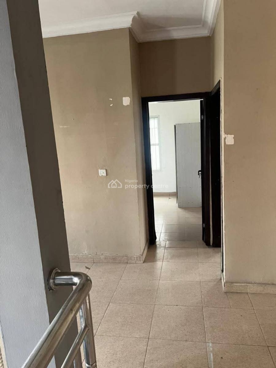 Spacious 4-bedroom Fully Detached Bq & Gatehouse, Gilbert Odion Street, Doren Hospital Road, Thomas Estate, Ajah, Lagos, Commercial Property for Sale