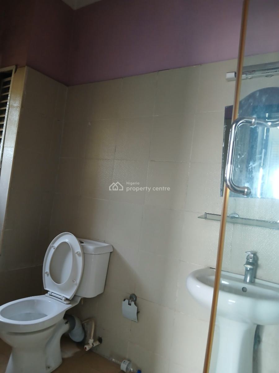 3 Bedroom Flat, Jacob Mews Estate, Adekunle, Yaba, Lagos, Flat / Apartment for Rent