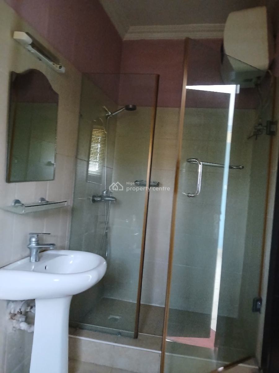 3 Bedroom Flat, Jacob Mews Estate, Adekunle, Yaba, Lagos, Flat / Apartment for Rent