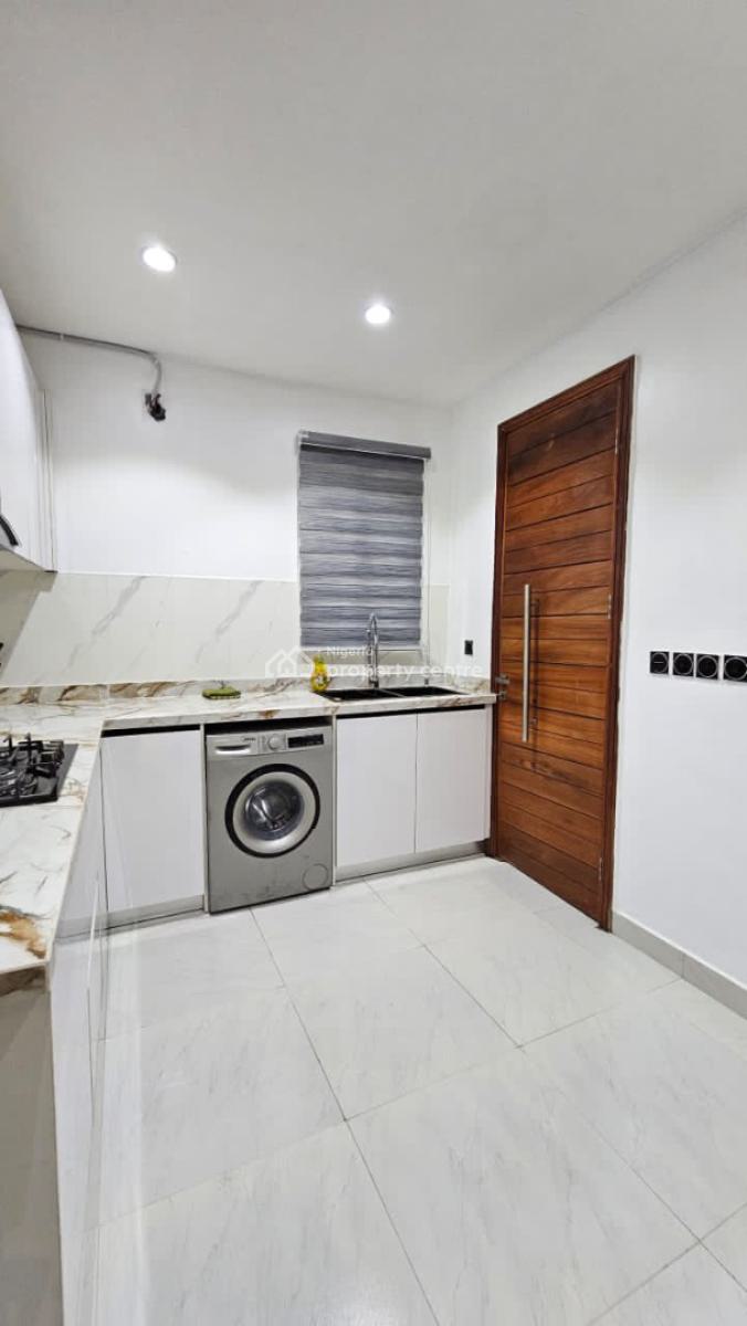 Furnished 2 Bedroom Maisonette with Bq, Lekki Phase 1, Lekki, Lagos, Flat / Apartment for Rent