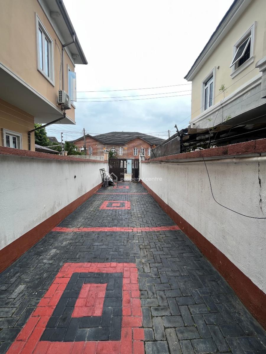 Spacious 4 Bedroom Semi-detached Duplex with Bq, Idado Estate, Osapa, Lekki, Lagos, Semi-detached Duplex for Rent