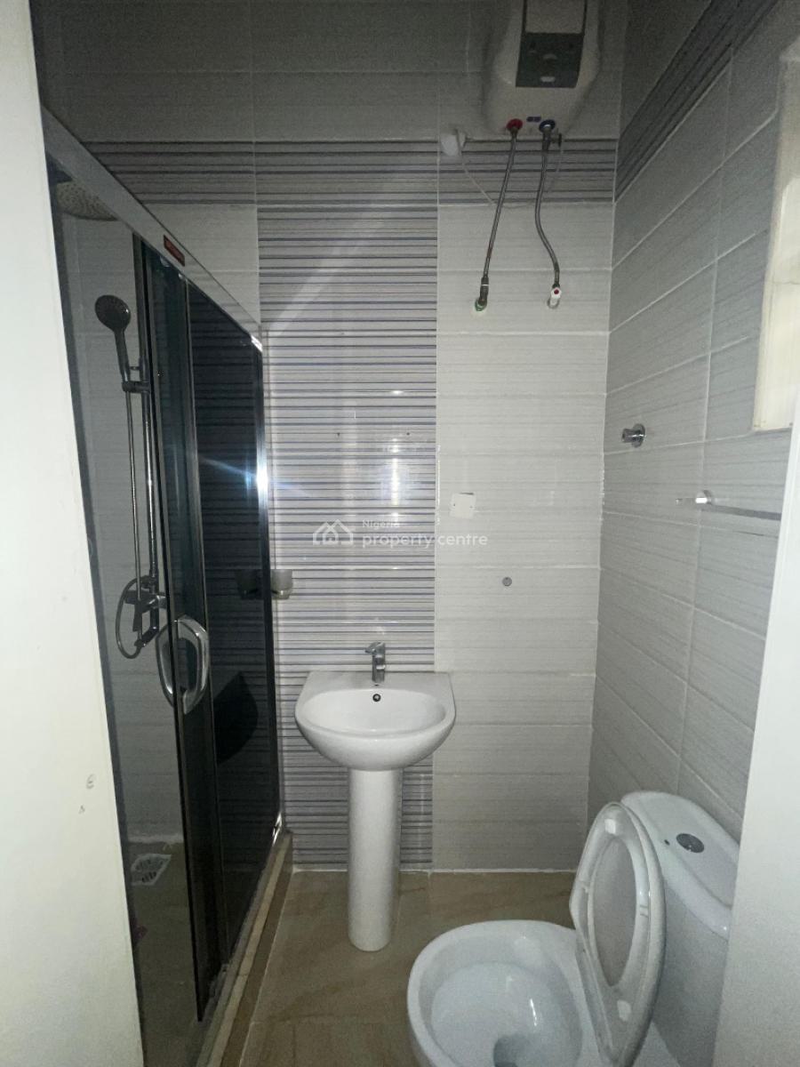Spacious 4 Bedroom Semi-detached Duplex with Bq, Idado Estate, Osapa, Lekki, Lagos, Semi-detached Duplex for Rent