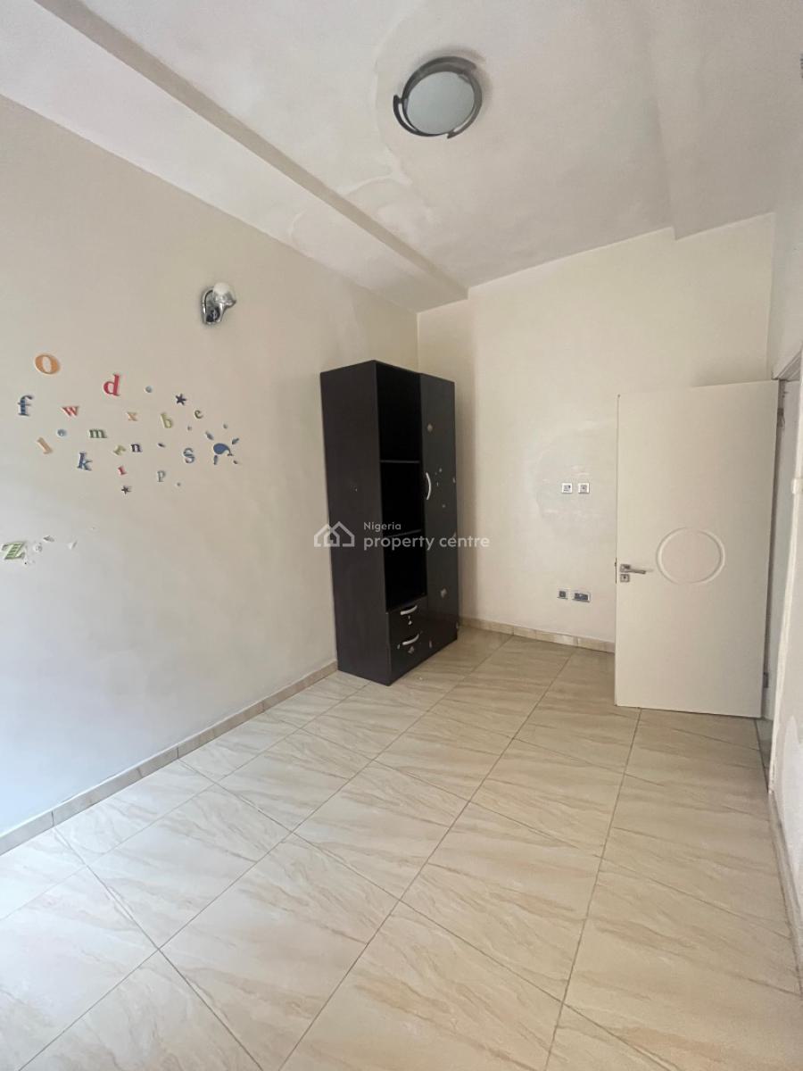Spacious 4 Bedroom Semi-detached Duplex with Bq, Idado Estate, Osapa, Lekki, Lagos, Semi-detached Duplex for Rent