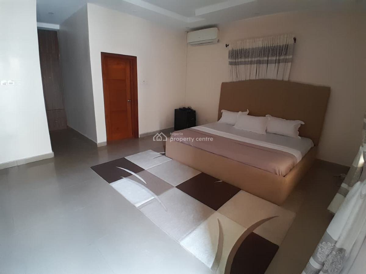 5 Bedroom Detached House, Osapa, Lekki, Lagos, Detached Duplex for Rent