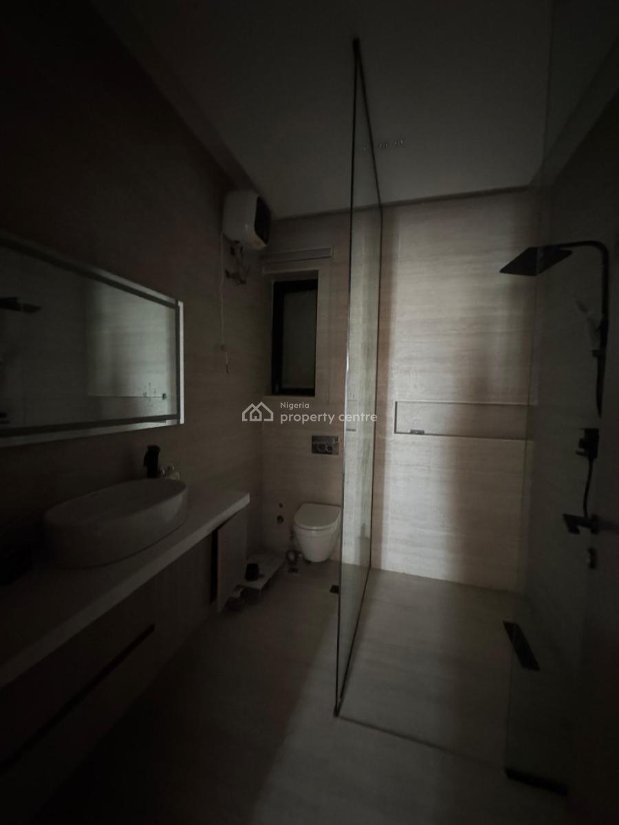 2 Bedroom Luxury Apartment, Lekki Phase 1, Lekki, Lagos, Flat / Apartment for Sale