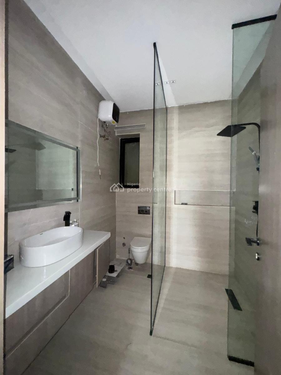 2 Bedroom Luxury Apartment, Lekki Phase 1, Lekki, Lagos, Flat / Apartment for Sale