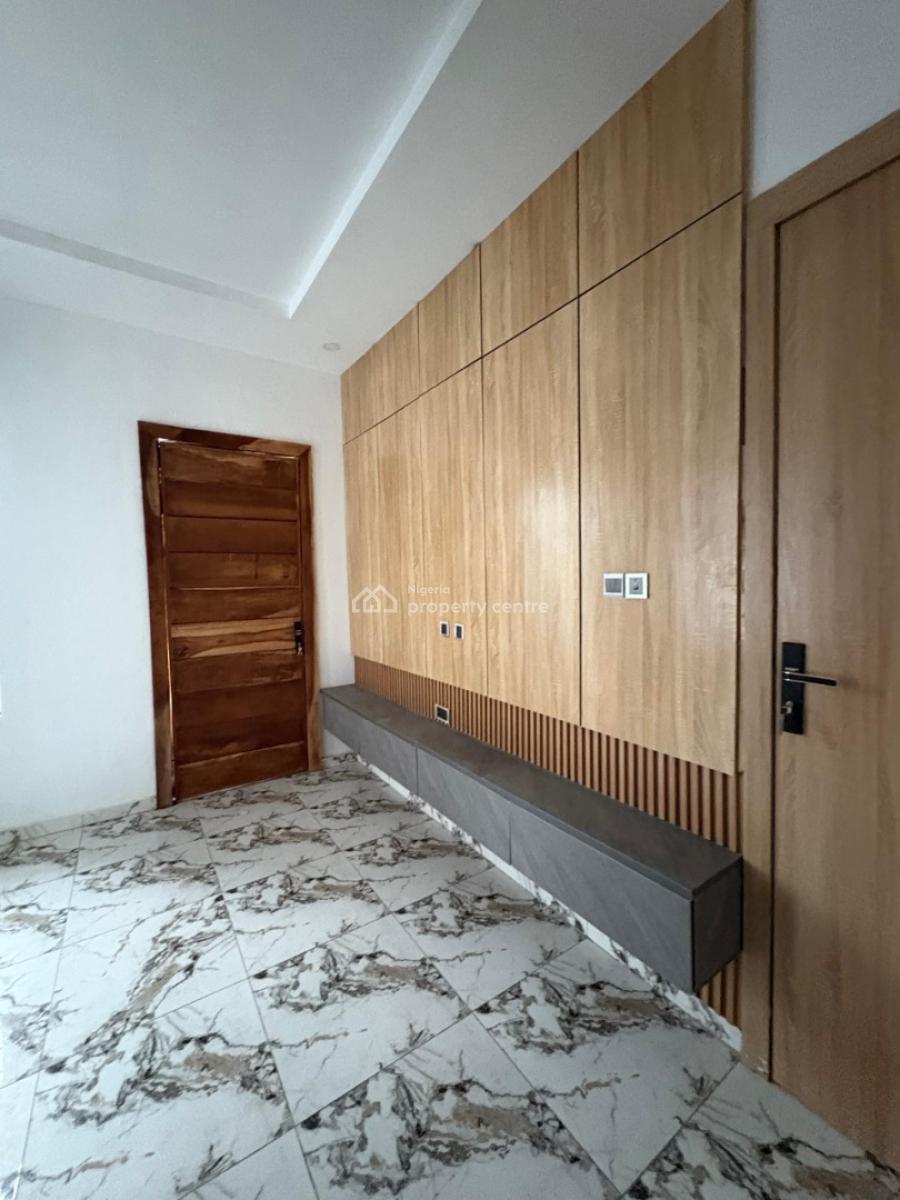 Hidden Gem: 5-bedroom Fully Detached, Ajah, Lagos, Detached Duplex for Sale