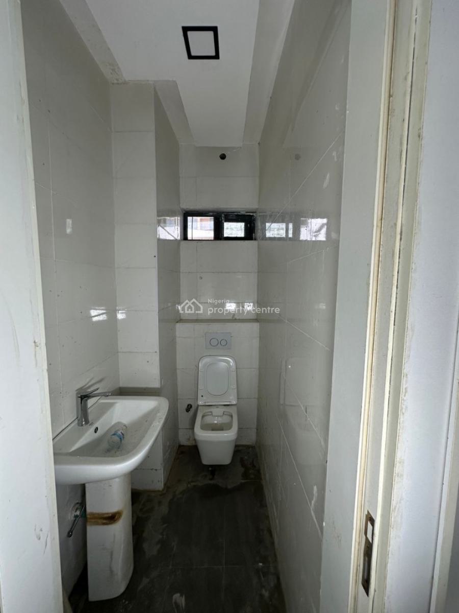 Spacious Luxurious 4 Bedroom Terrace Duplex, Ilasan, Lekki, Lagos, Terraced Duplex for Sale