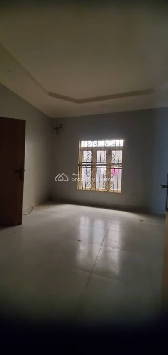 Spacious 2 Bedroom Flat, Osapa, Lekki, Lagos, Flat / Apartment for Rent