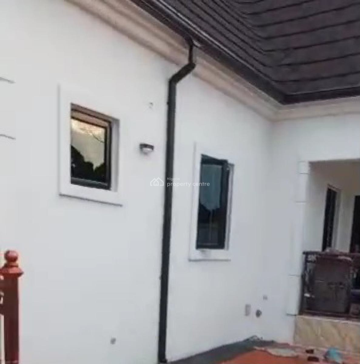 4 Masters Bedrooms Bungalow 50ft By 130ft Land, Amagba Road Gra, Benin, Oredo, Edo, Terraced Bungalow for Sale