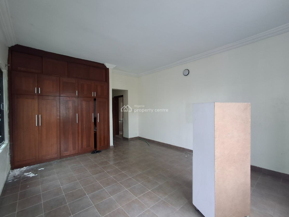 Spacious & Self Serviced 3 Bedroom Flat on First Floor, Lekki Phase 1, Lekki, Lagos, Flat / Apartment for Rent