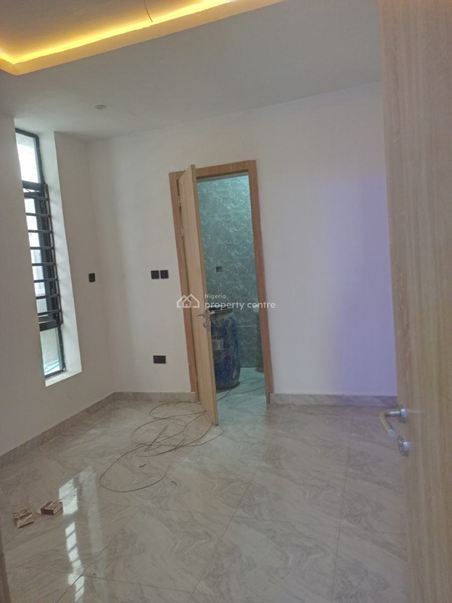 Room and Palour Self Contained, Ikota Gra, Lekki, Lagos, Mini Flat (room and Parlour) for Sale