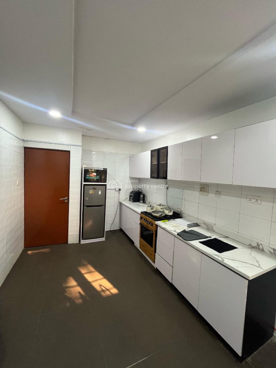 Spacious 1 Bedroom Apartment, Lekki Phase 1, Lekki, Lagos, Flat / Apartment Short Let
