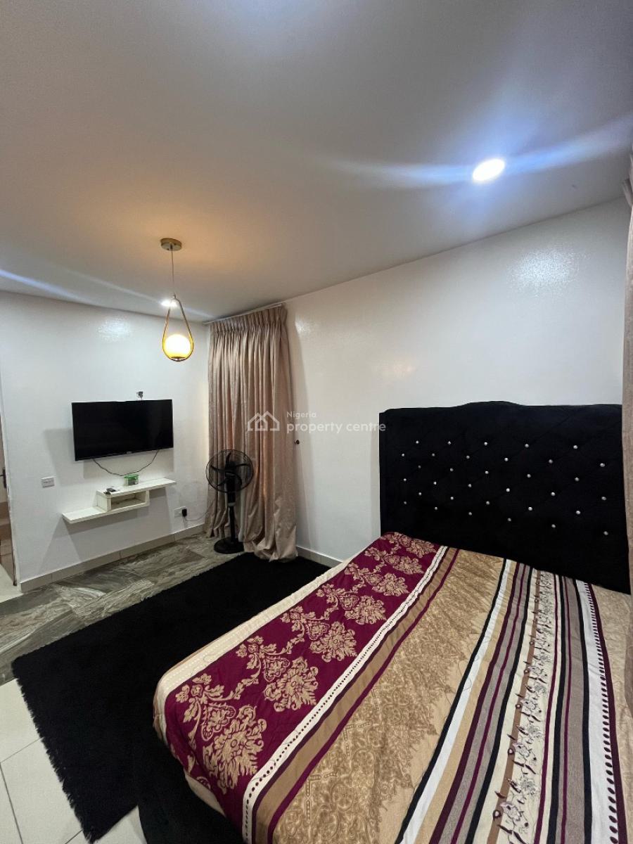 Spacious 1 Bedroom Apartment, Lekki Phase 1, Lekki, Lagos, Flat / Apartment Short Let