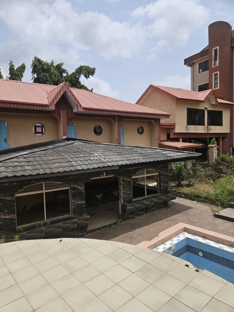 Massive Hotel in a Good Location, Iyana Adeoyo, Ringroad, Challenge, Ibadan, Oyo, Hotel / Guest House for Sale