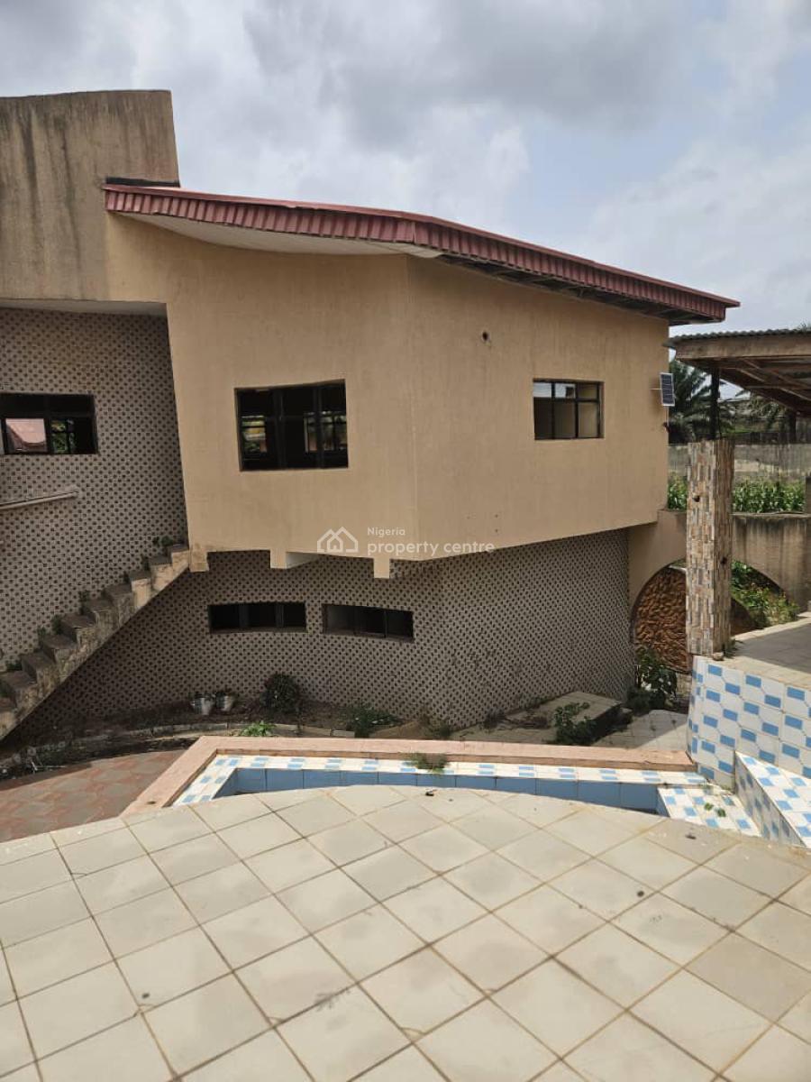 Massive Hotel in a Good Location, Iyana Adeoyo, Ringroad, Challenge, Ibadan, Oyo, Hotel / Guest House for Sale