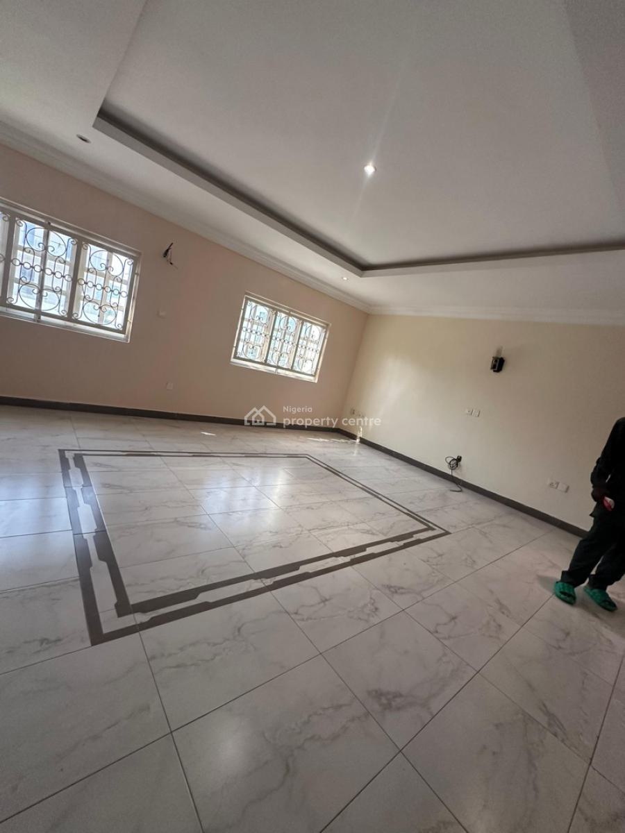 a Well Renovated 4-bedroom Semi-detached Duplex with 2 Rooms Bq, Katampe Extension, Katampe, Abuja, Semi-detached Duplex for Rent