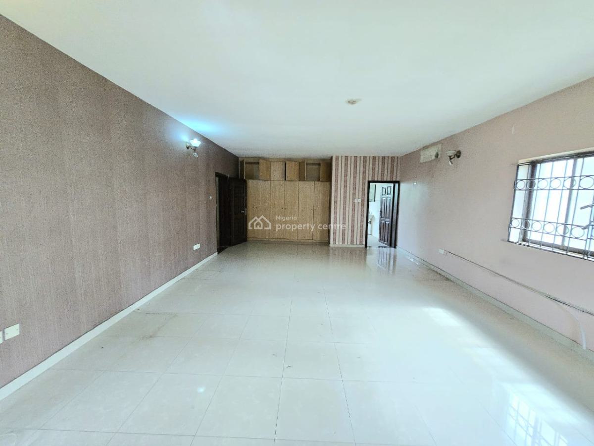5 Bedroom Fully Detached House, Lekki Phase 1, Lekki, Lagos, Office Space for Rent