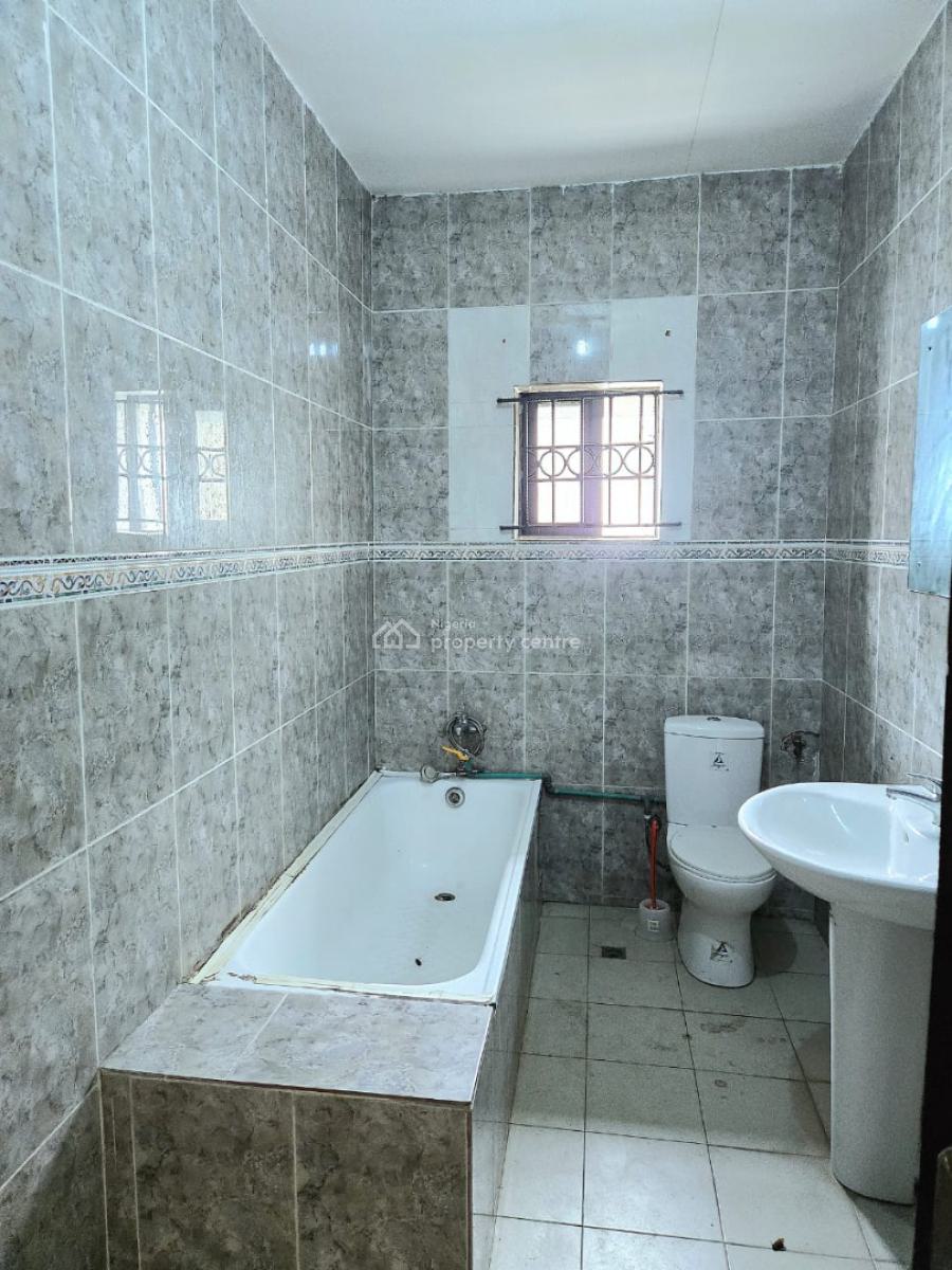 5 Bedroom Fully Detached House, Lekki Phase 1, Lekki, Lagos, Office Space for Rent