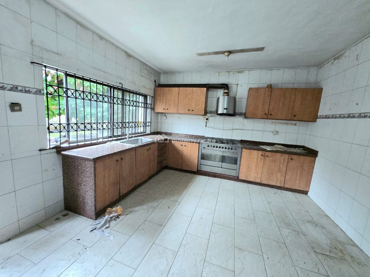 5 Bedroom Fully Detached House, Lekki Phase 1, Lekki, Lagos, Office Space for Rent