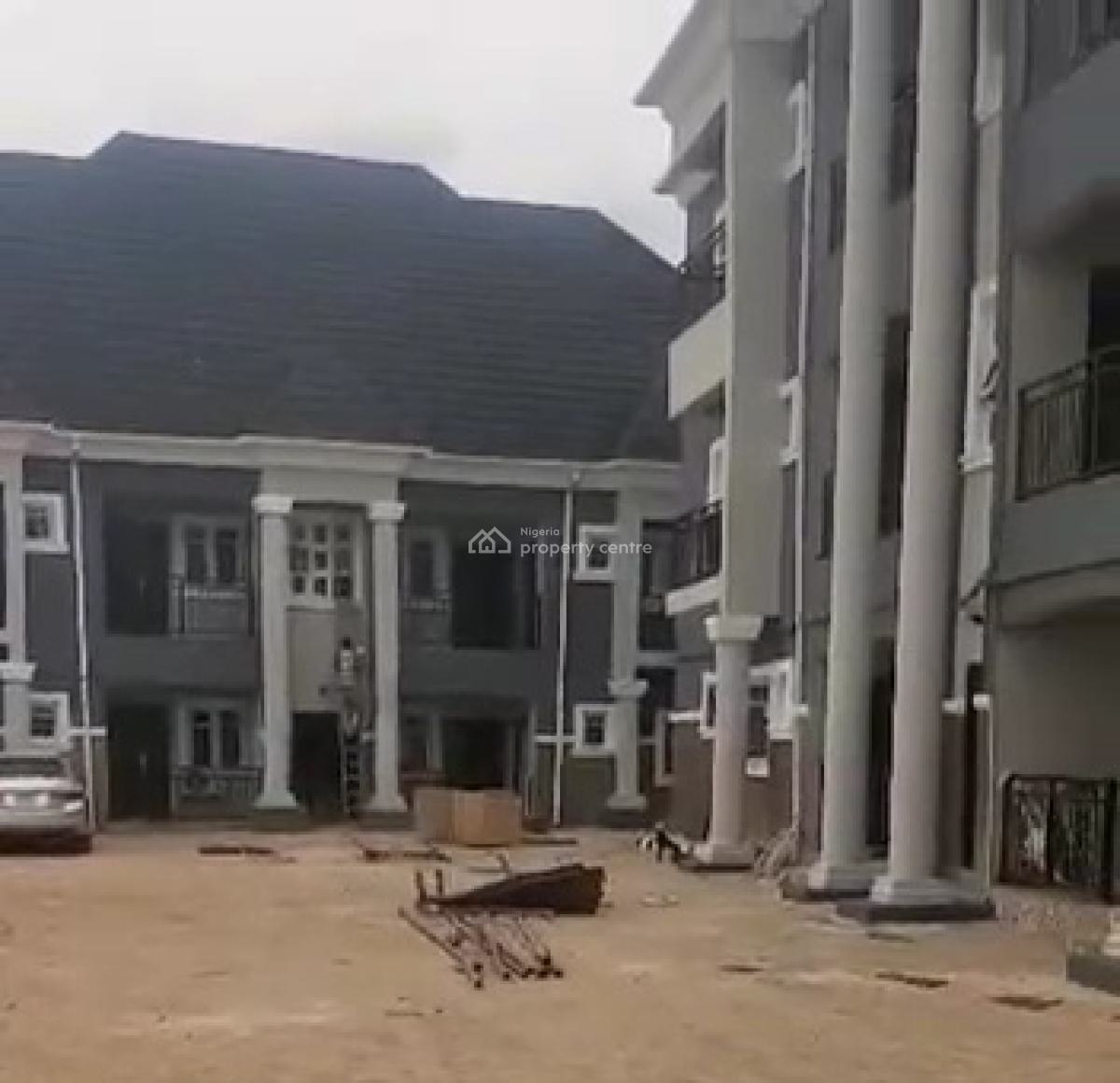 10flats of 3masters Bedrooms Each 100ft By 200ft Land Title Cofo, Oko Central Road, Off Airport Road, Gra Benin City, Benin, Oredo, Edo, Block of Flats for Sale