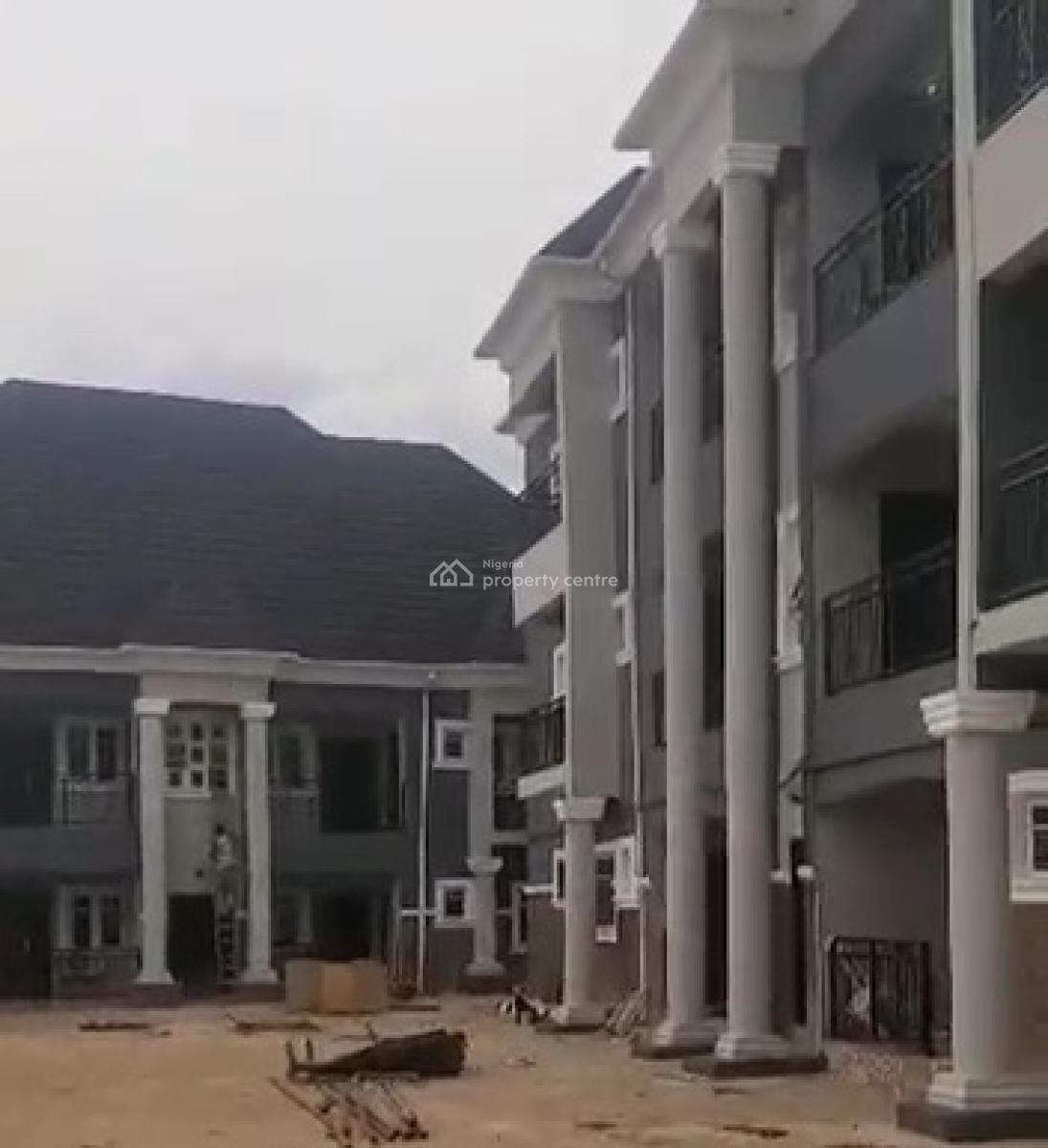 10flats of 3masters Bedrooms Each 100ft By 200ft Land Title Cofo, Oko Central Road, Off Airport Road, Gra Benin City, Benin, Oredo, Edo, Block of Flats for Sale