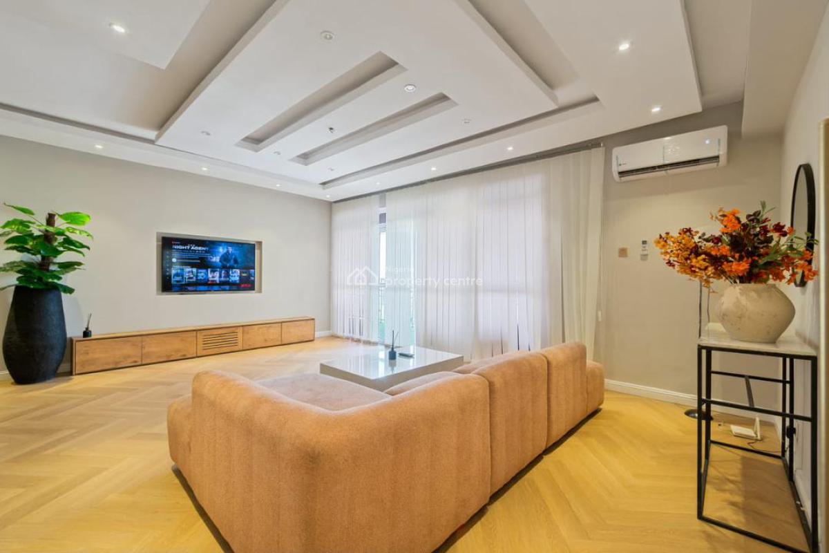 Luxury  Waterfront 2 Bedroom Apartment, Lekki Phase 1, Lekki, Lagos, Flat / Apartment Short Let