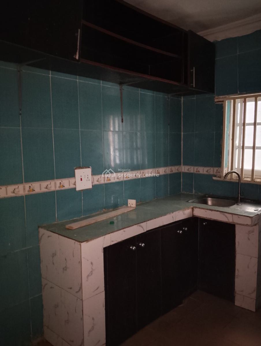 3 Bedrooms Flat, Rev. Chris Oyahkhilome Crescent, Durumi, Abuja, Flat / Apartment for Rent